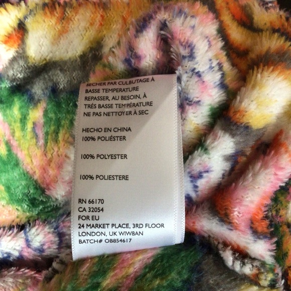 Urban Outfitters Plush Floral 1/2 zip Crop Fleece Sweatshirt - Picture 5 of 9